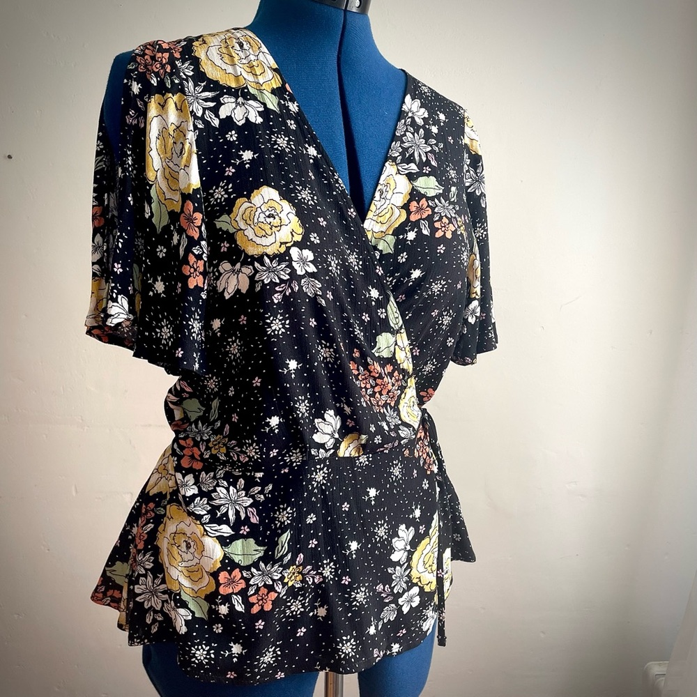 Dark Floral Wrap Top with Split Flutter Short Sleeves